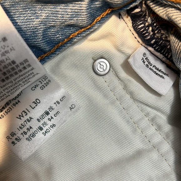 NWOT Levi’s x Pokémon 551 Z Straight - Picture 11 of 16